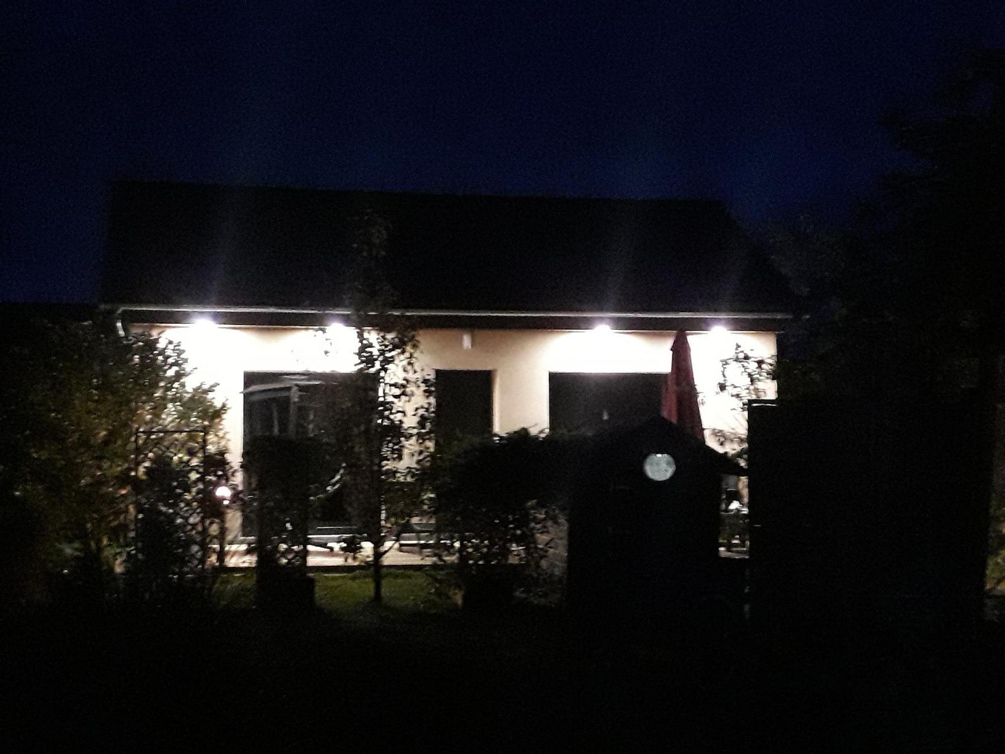 Gite Avec Option Bien-Etre Sur La Veloscenie Montigny-le-Chartif Esterno foto